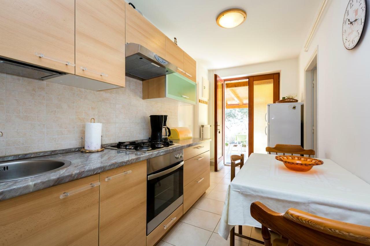 Apartment Marija Mali Lošinj Екстериор снимка